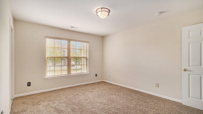 Building Photo - 1120 Addington Ln