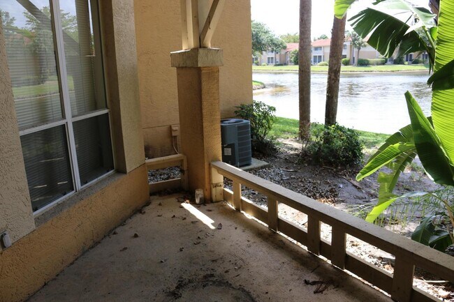 Building Photo - 4799 Via Palm Lakes