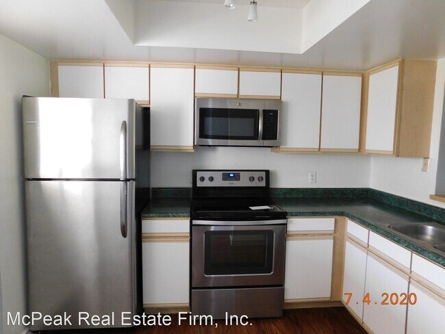 Building Photo - 1 br, 1.5 bath House - 6314 Newtown Circle...