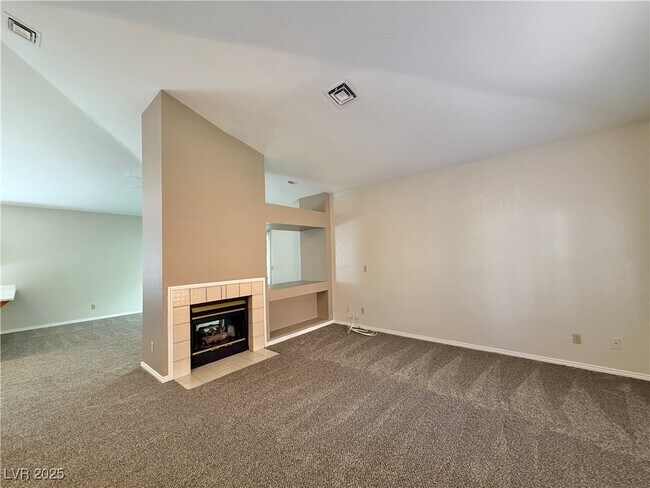 Building Photo - 735 Sea Pines Ln