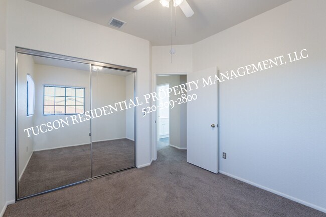 Building Photo - 591 W Kidd Pl