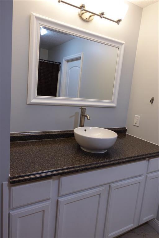 Building Photo - 217 Bridgewater Cir