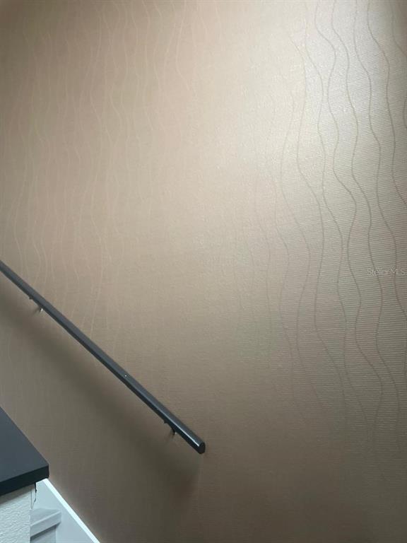 Building Photo - 734 Monroe Cir