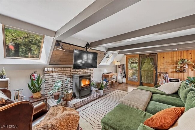 Building Photo - 223 Rainbow Canyon Blvd