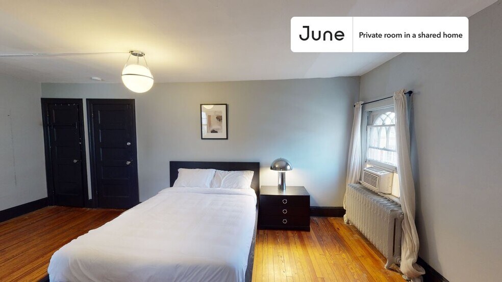 Building Photo - Room in Shared 7 bed/3.5 bath home in Woodley Park