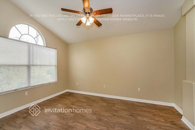 Building Photo - 441 Long Cove Rd