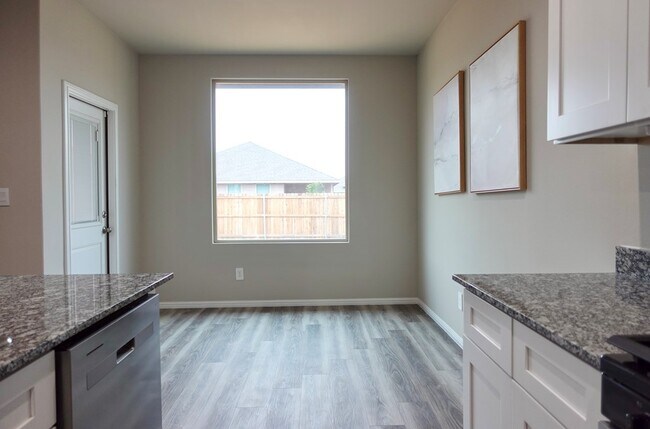 Building Photo - 6402 Globe Life Ct