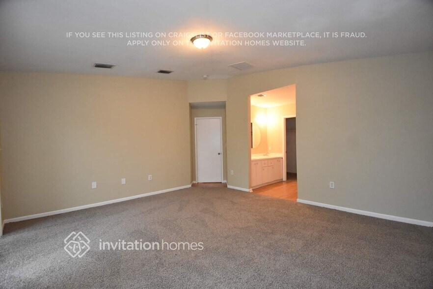 Building Photo - 15813 SW 79th St