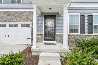 Building Photo - 5697 Julia Kate Dr