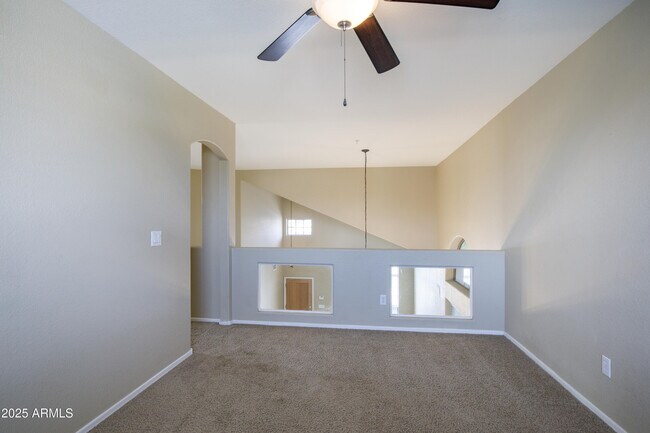 Building Photo - 9643 E Sheena Dr
