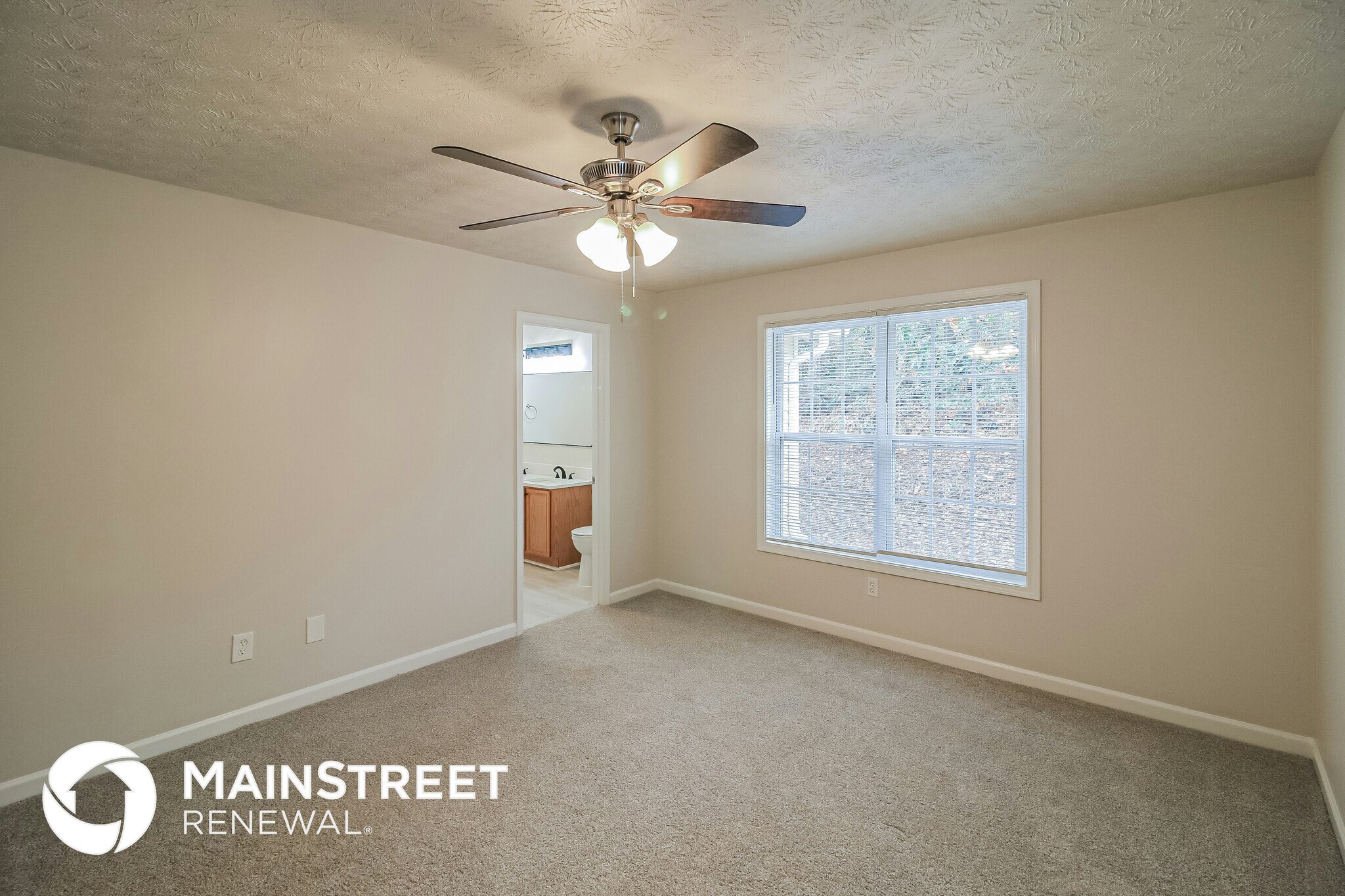 Building Photo - 5862 Homestead Cir