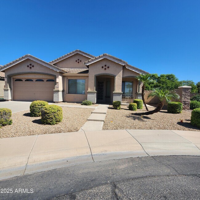 Building Photo - 14318 W Evans Dr