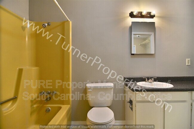 Building Photo - 411 Old Manor Rd