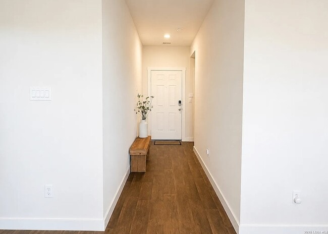Building Photo - 326 Merriman Rd