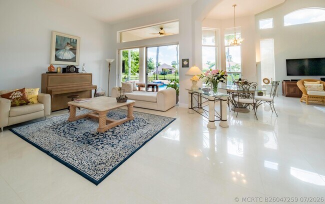Building Photo - 10849 Bal Harbor Dr