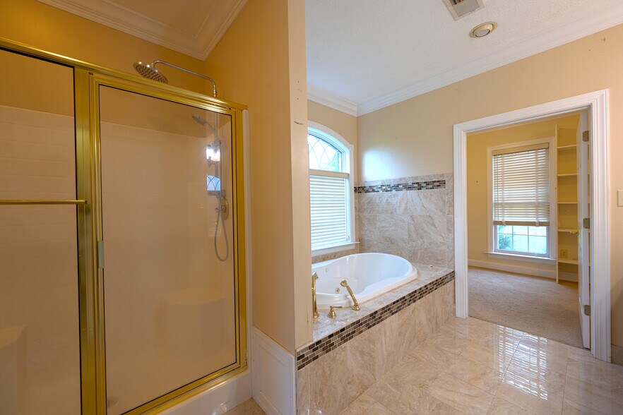 Master Bath - 1495 Merrimans Ln