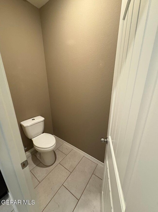 Building Photo - 11470 Park Ln