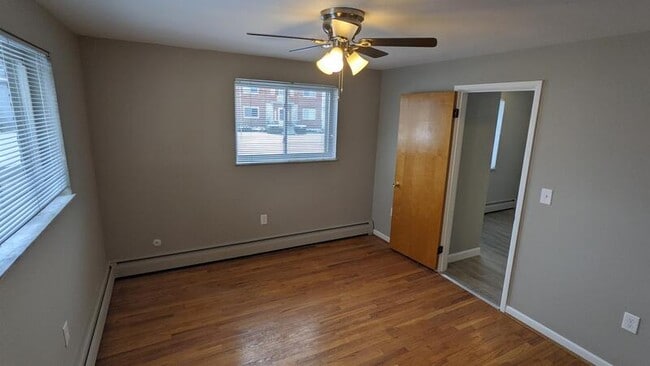 Building Photo - 3618 Robb Ave