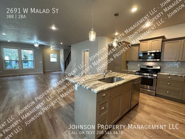 Building Photo - 2691 W Malad St