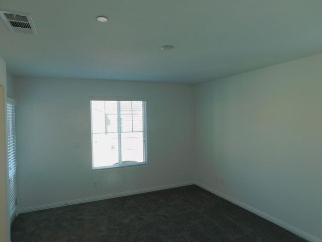 Building Photo - 1192 Mission View Ct