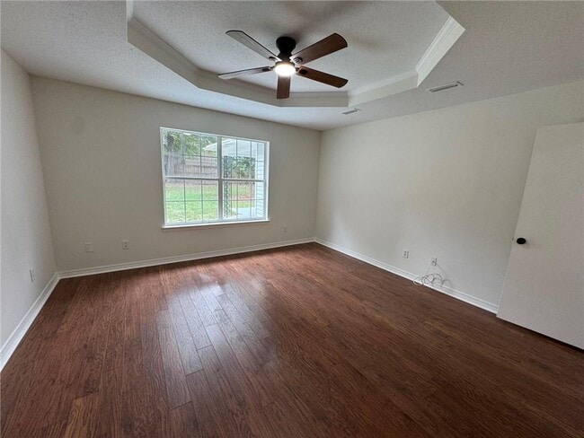 Building Photo - 1117 Pinemont Dr