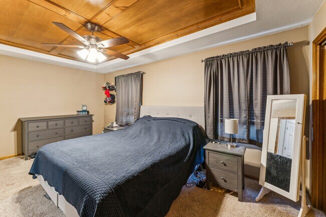 Building Photo - 15523 W 83rd Terrace