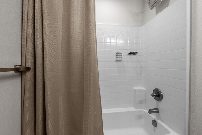 Building Photo - 812 Somb Moore Ways