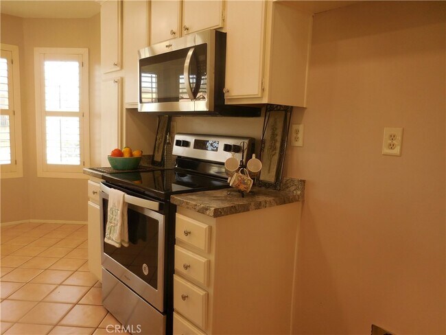 Building Photo - 27456 Alta Vista Way