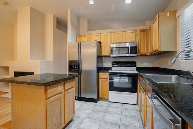 Building Photo - 6590 Tuzigoot Way