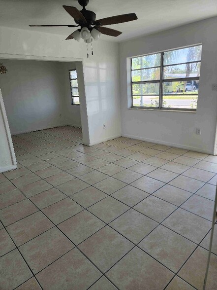 Building Photo - 8274 Herbison Ave