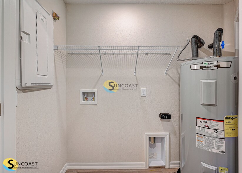 Building Photo - 9564 Hood Rd