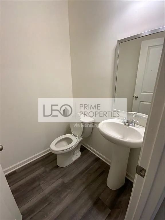 Building Photo - 976 Feldman Chase