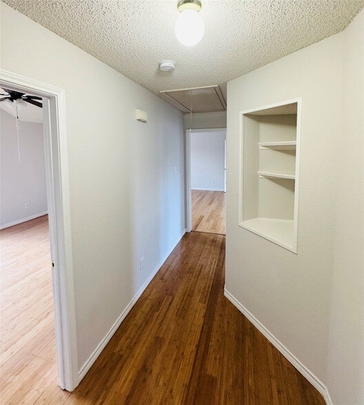 Building Photo - 2305 Buckeye Dr
