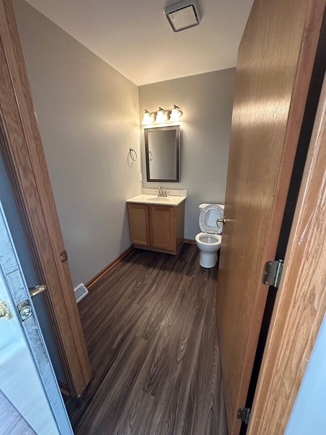 Building Photo - Spacious 2BR Townhomes with Garage & In-Unit Laundry – Stoughton