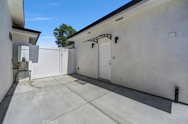 Building Photo - House for rent