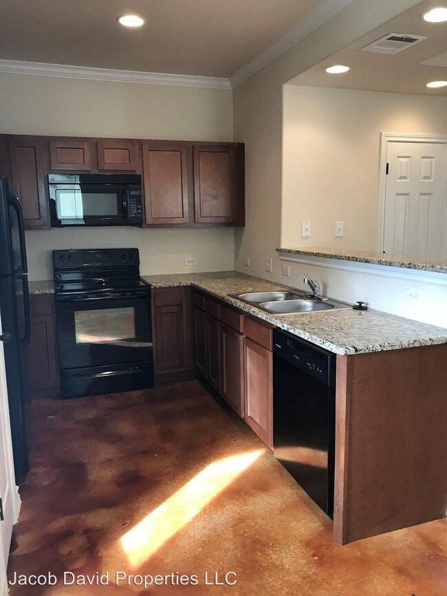 Building Photo - 6339 Melanzane Ave