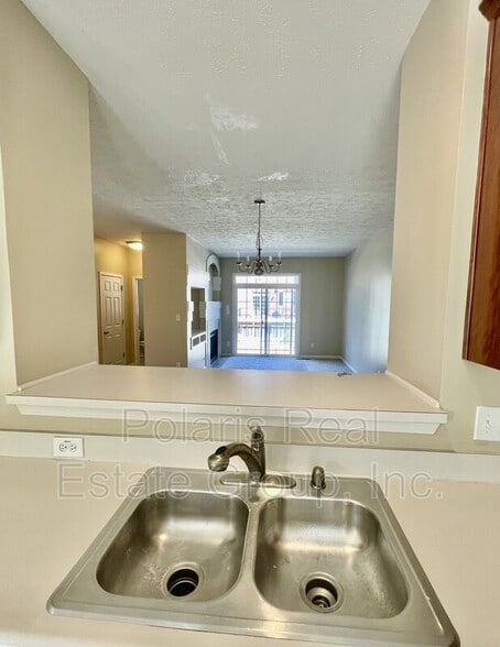 Building Photo - 11715 Anton Dr