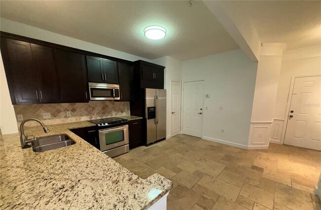 Building Photo - 6360 Ranelagh Dr