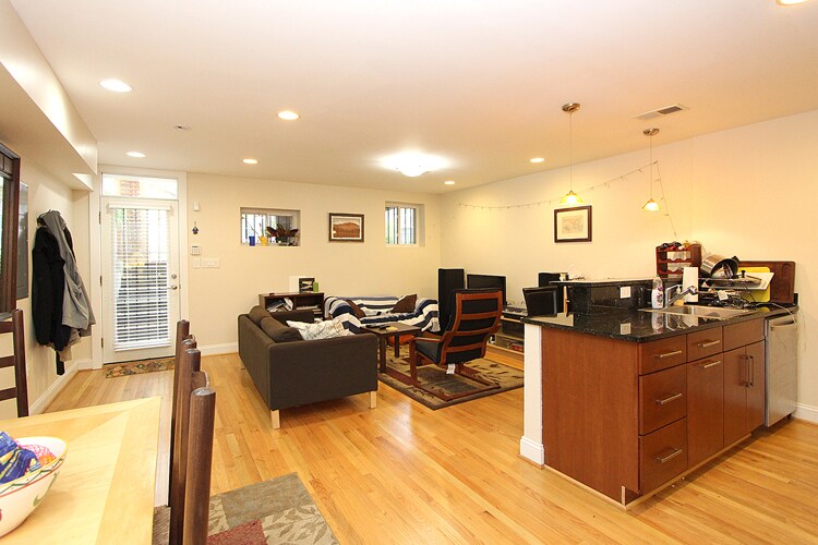 Building Photo - 3547 10th St NW