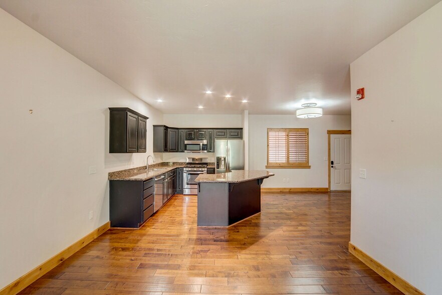Building Photo - 5519 Lillehammer Ln