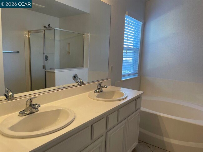 Building Photo - 4443 Meadow Valley Cir