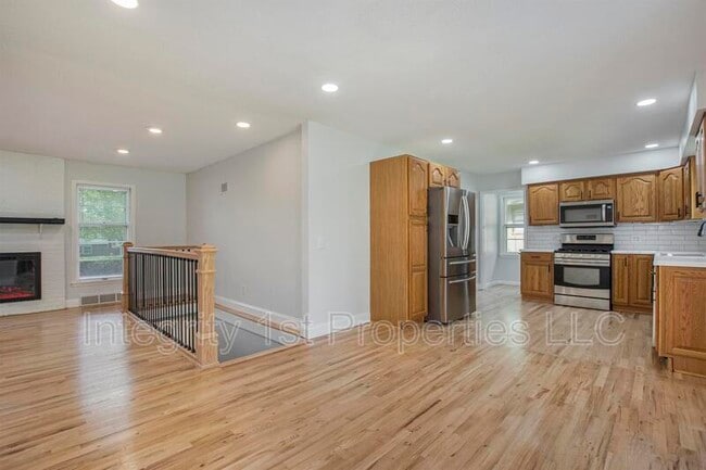 Building Photo - 9512 W 56th Terrace