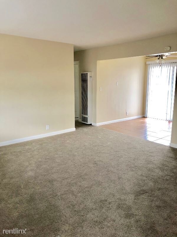 Building Photo - 953 Helen Ave