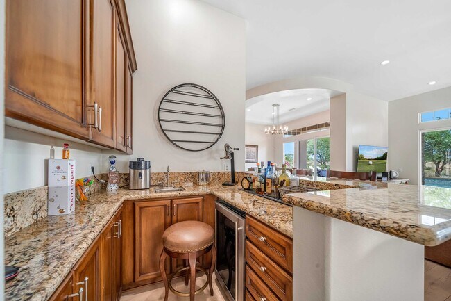 Building Photo - 81620 Tiburon Dr
