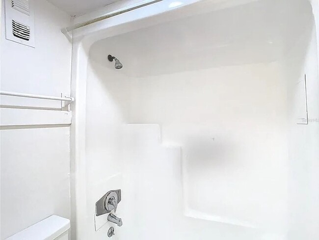 Building Photo - 2BR Condo Near UCF – All-Inclusive Living & Resort Amenities!