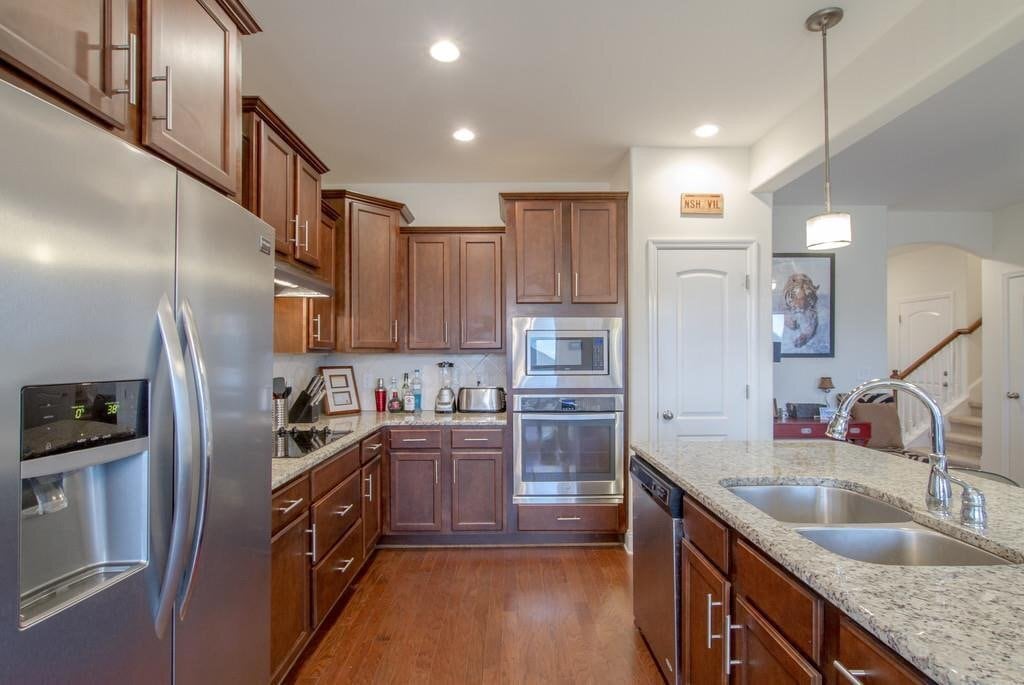 Building Photo - 422 Tamarac Dr