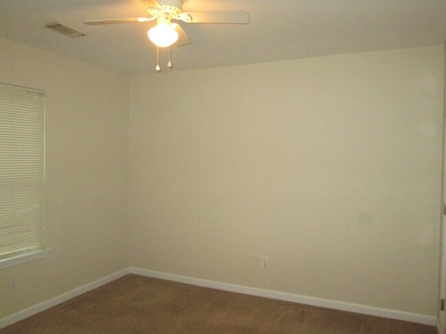 Building Photo - 413 Northrop Pl