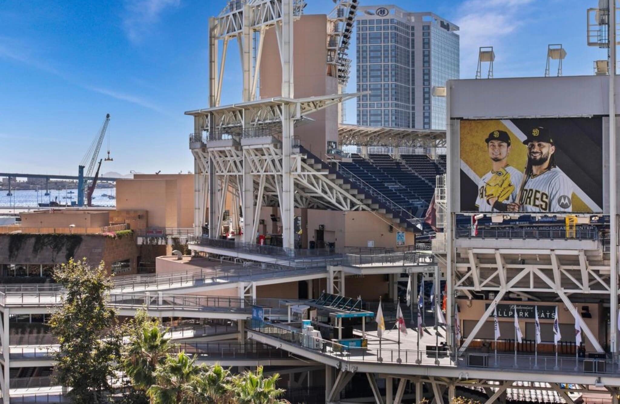 Building Photo - 321 10th Ave