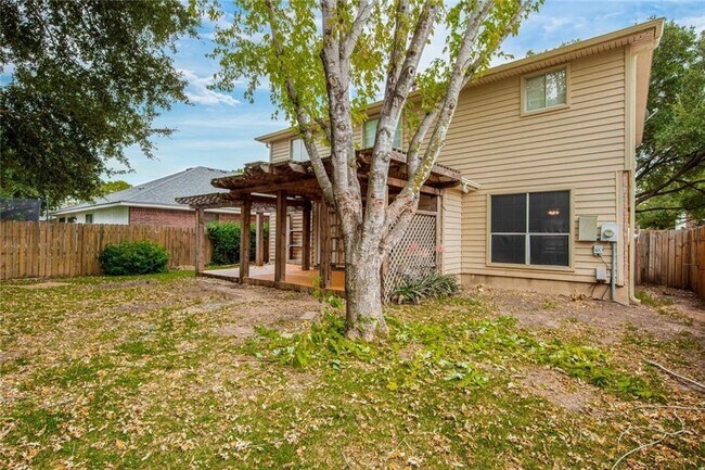 Building Photo - 1010 Laurelleaf Dr