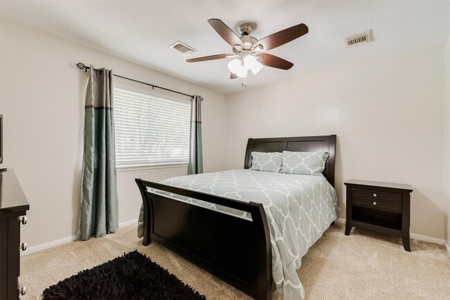 Building Photo - 13206 Chriswood Dr